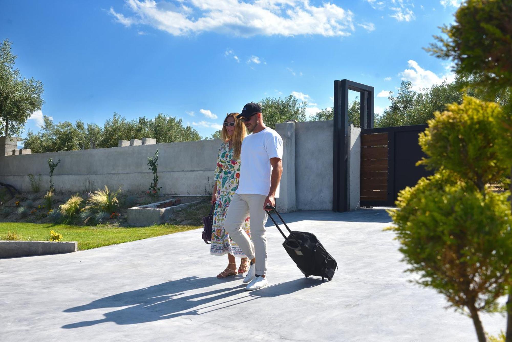 Olive All-Seasons Suites, Panel Hospitality Homes & Villas Litóchoron Eksteriør billede